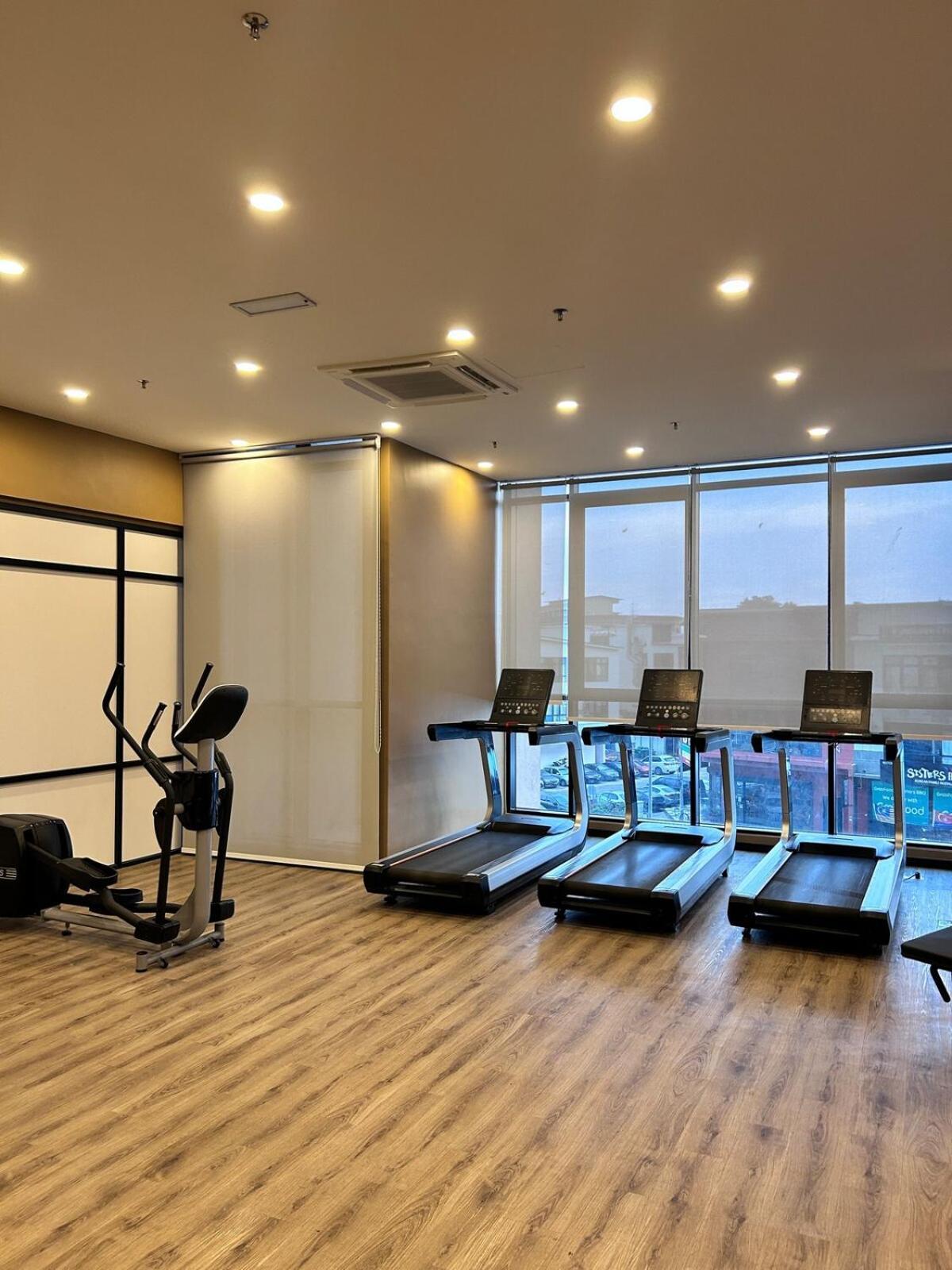 Cozy Sky Trees Fast Internet Pool Smartv Sauna A16 Johor Bahru