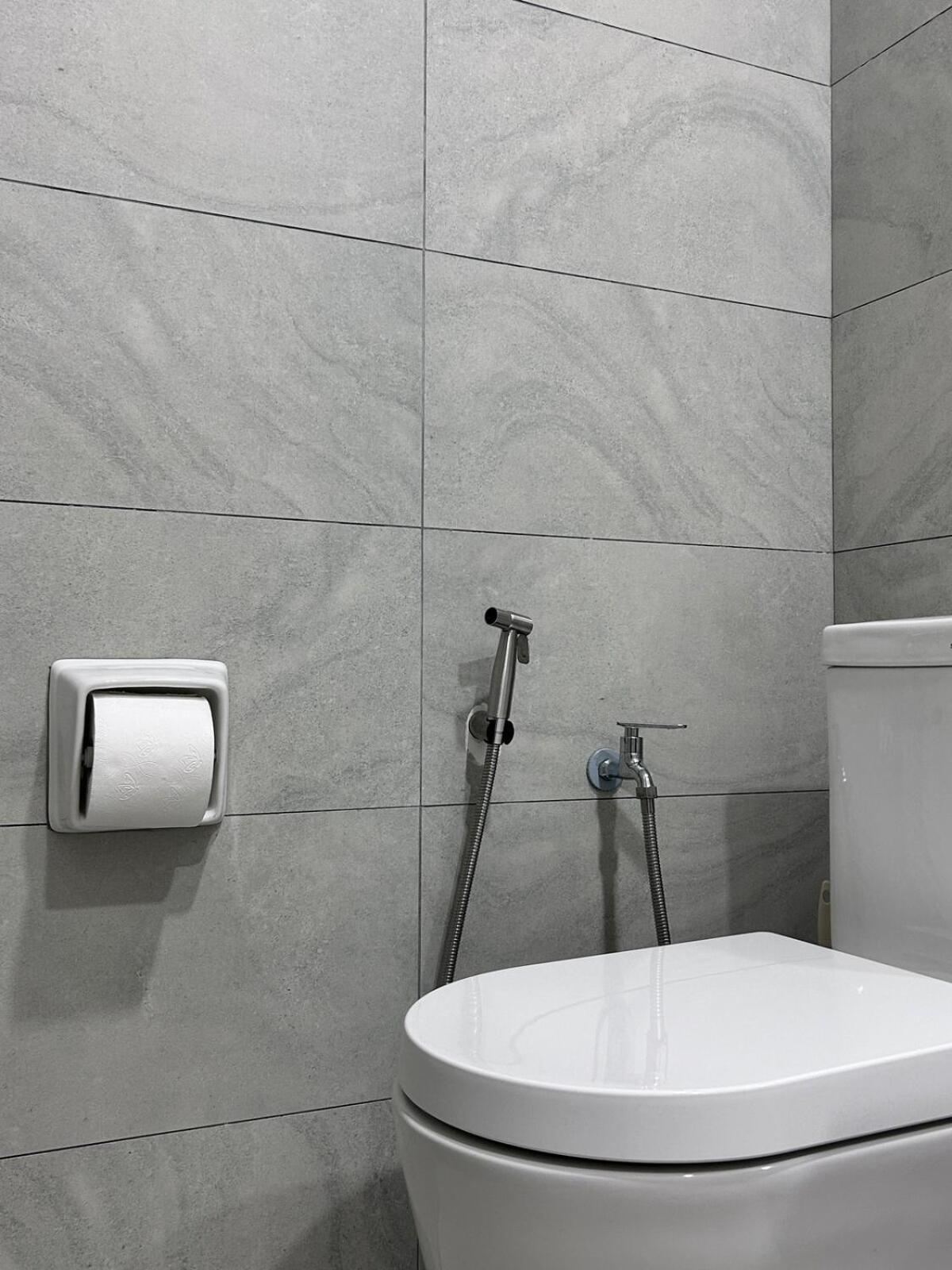 Apartemen Cozy Sky Trees Fast Internet Pool Smartv Sauna A16